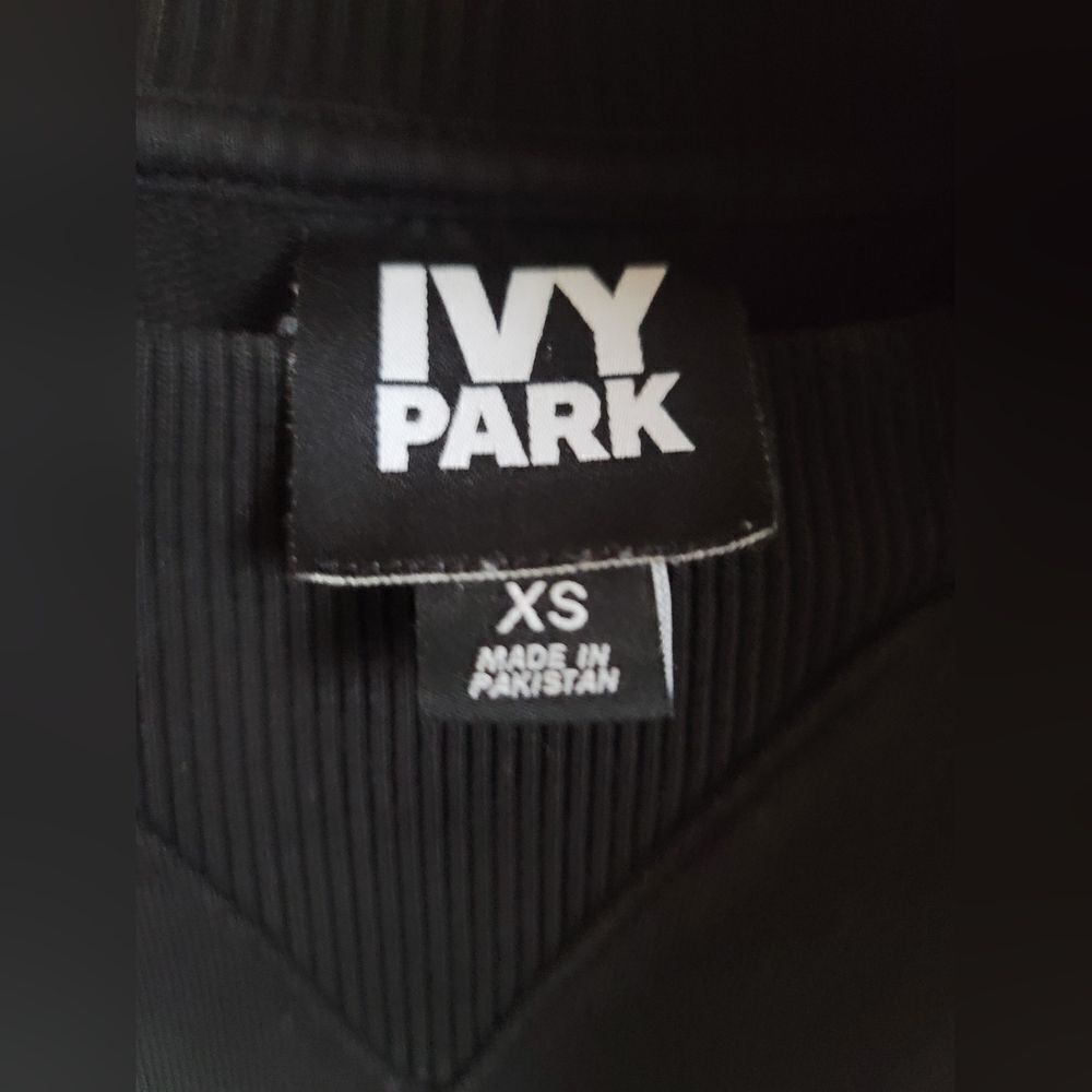 Ivy Park Logo Crewneck Sweatshirt , Size XS - Picture 9 of 12